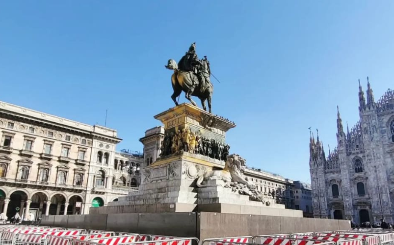 Ultima generazione Piazza Duomo Milano