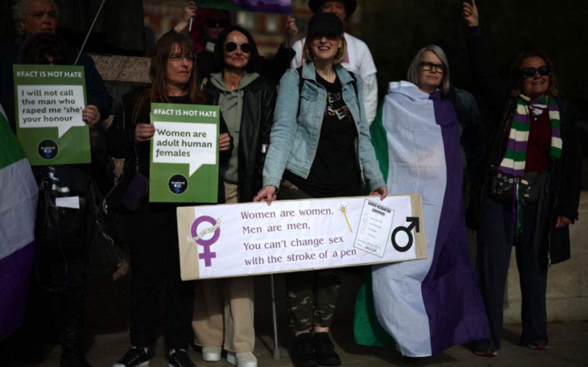 Regno Unito, per la Corte Suprema illogico considerare donna chi non nasce donna