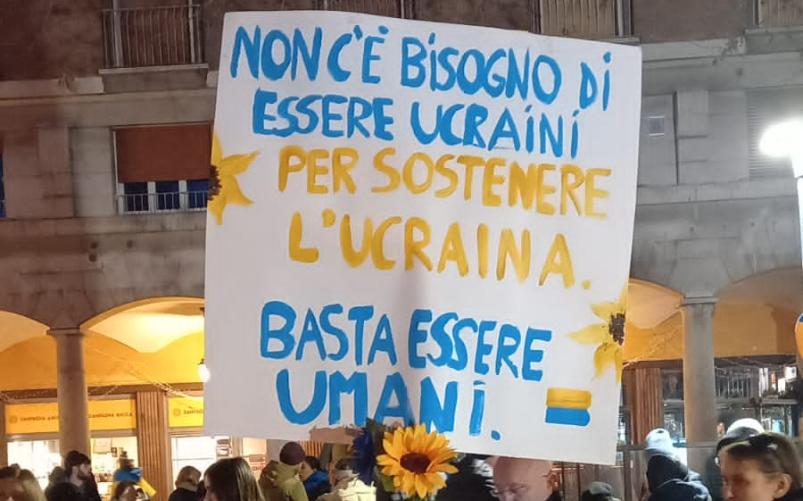 Modena in piazza contro Putin