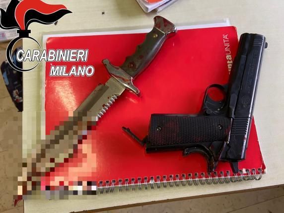 abbiategrasso accoltellamento scuola