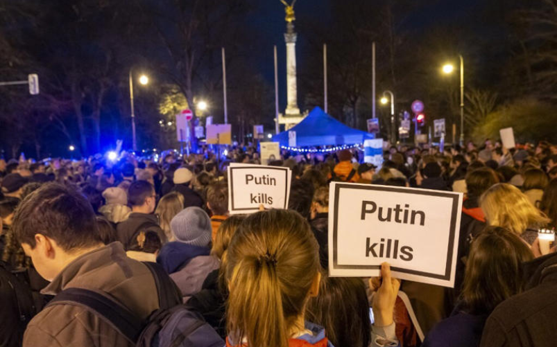 Manifestazioni per Navalny