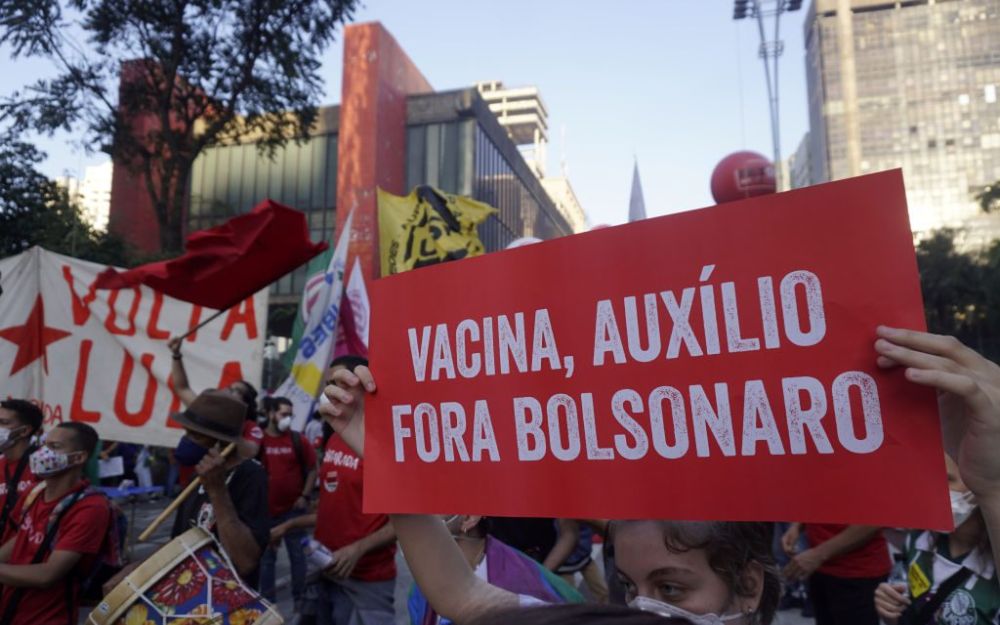 proteste contro bolsonaro