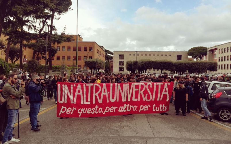 Corteo a La Sapienza