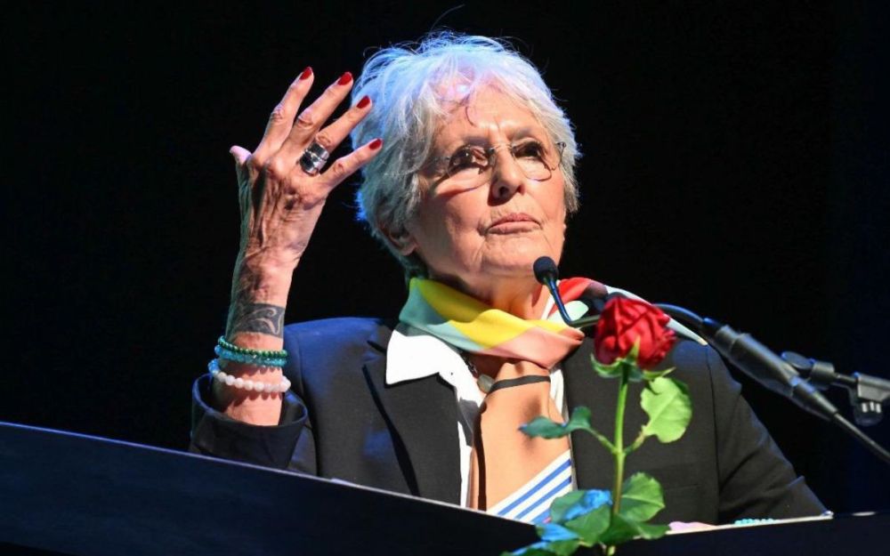 Joan Baez
