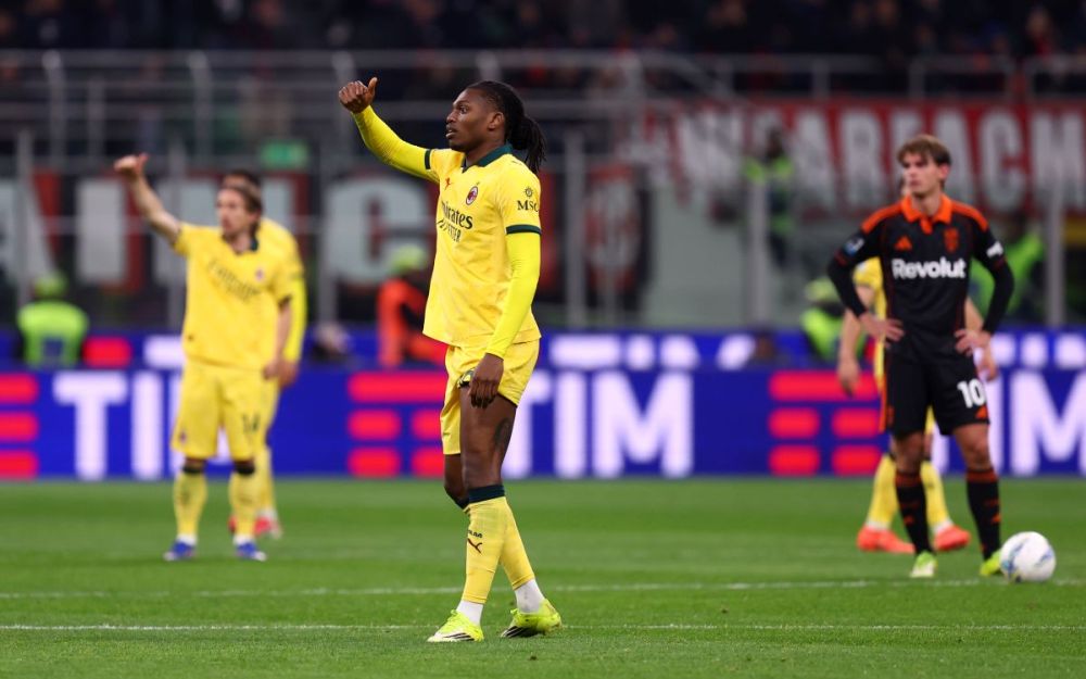 Leao risponde a Nico Paz, il recupero Milan-Como finisce 1-1