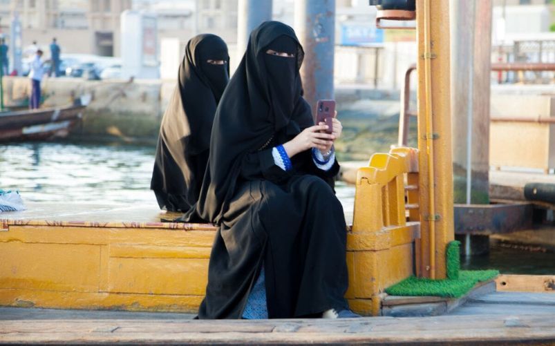 abaya Francia