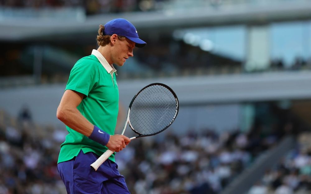 Roland Garros Sinner vola ai quarti di finale e festeggia un anno da numero 1