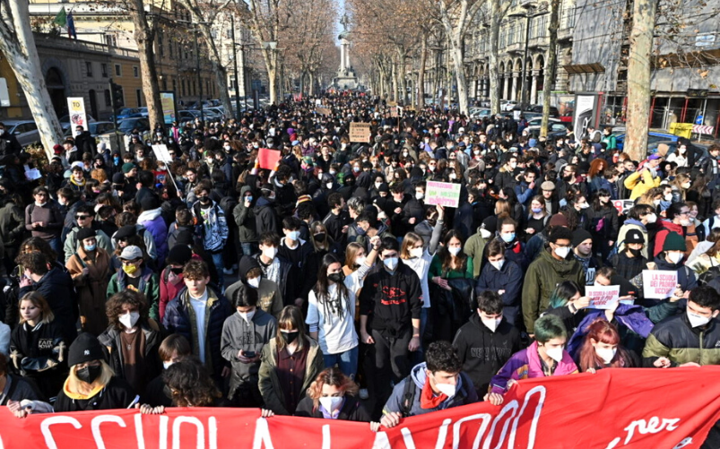 proteste studenti alternanza scuola lavoro