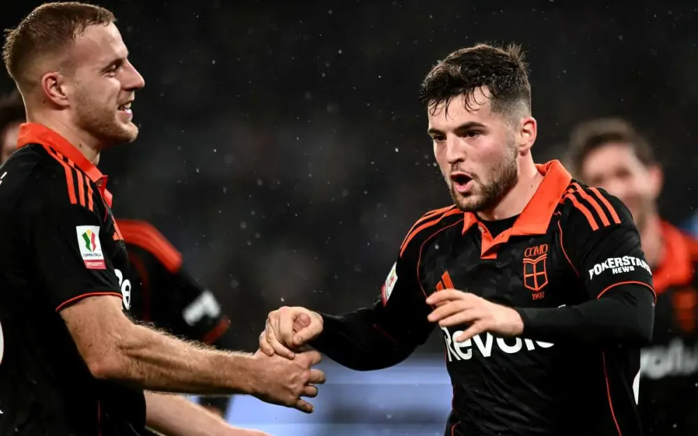 Napoli ko ai rigori, Como in semifinale di Coppa Italia contro l’Inter