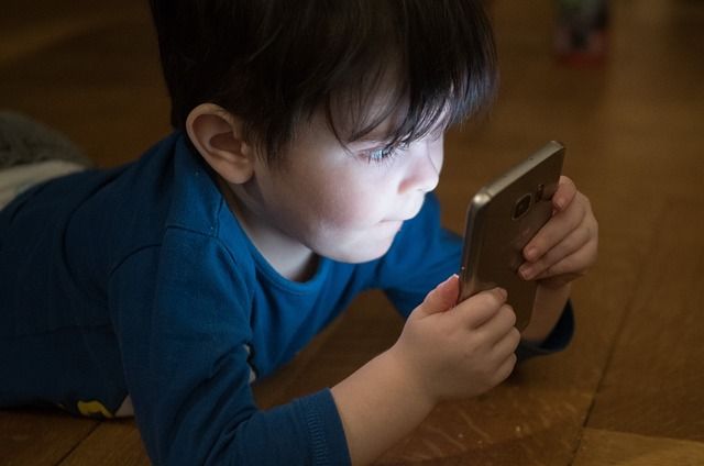 Bambini a che età cellulare
