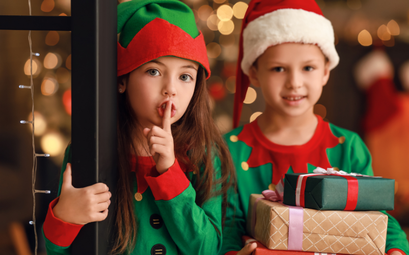 Babbo Natale e gli elfi