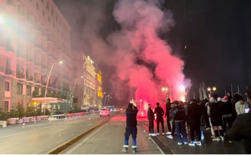tifosi napoli sotto hotel milan