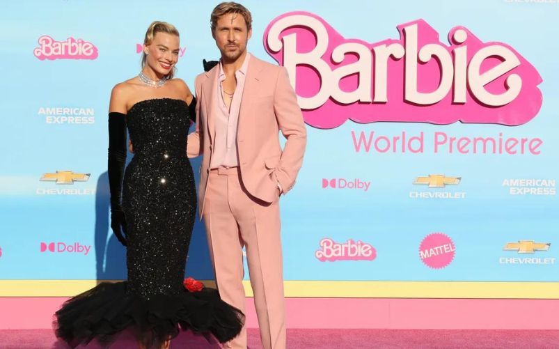 Milano è tutta rosa all'anteprima del film di Barbie