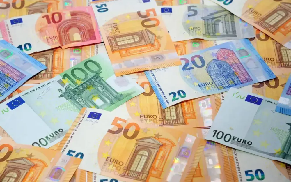 Debito pubblico in crescita di 27,3 miliardi a febbraio