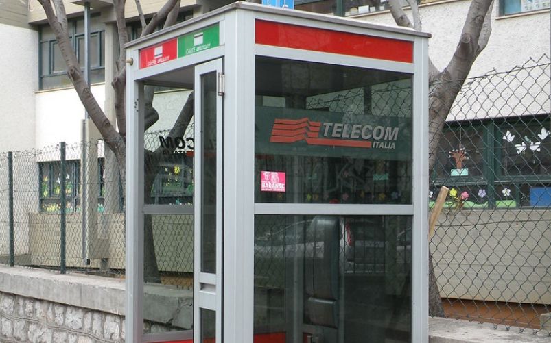 Addio cabine telefoniche