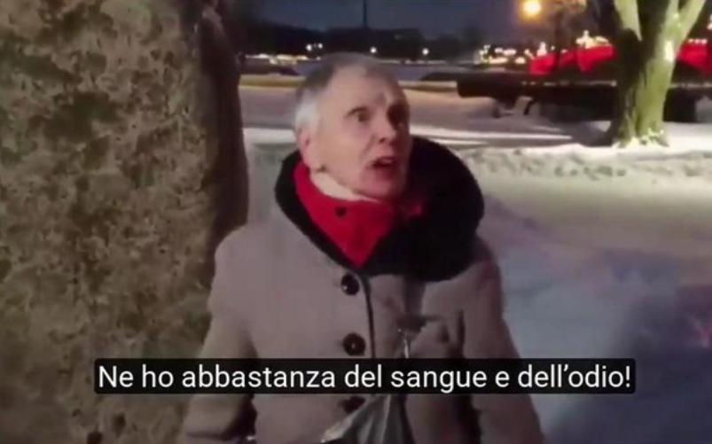 La rabbia dell'anziana attivista Vasilieva