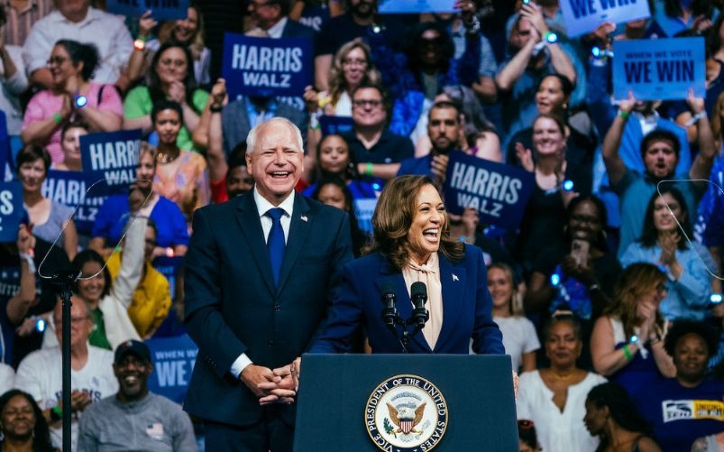 Kamala Harris e Walz