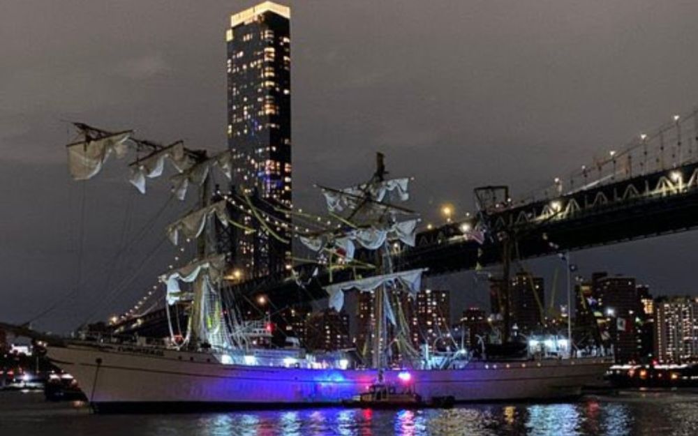 La nave scuola Cuauhtémoc