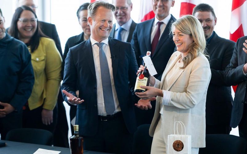 Fine della guerra del Whisky tra Canada e Danimarca
