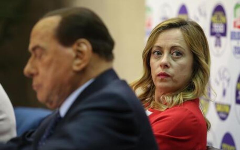 Il parricidio Meloni-Berlusconi