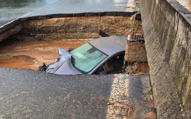 Maltempo Lamezia Terme auto