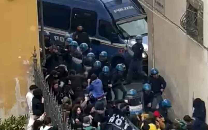 scontri polizia Pisa