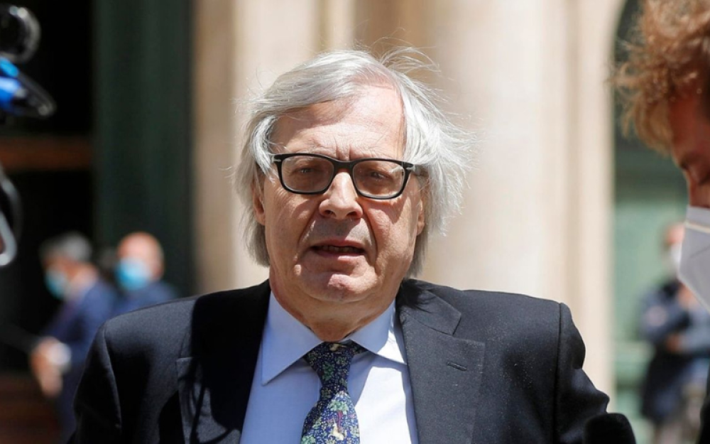 Vittorio Sgarbi si dimette da sottosegretario della Cultura
