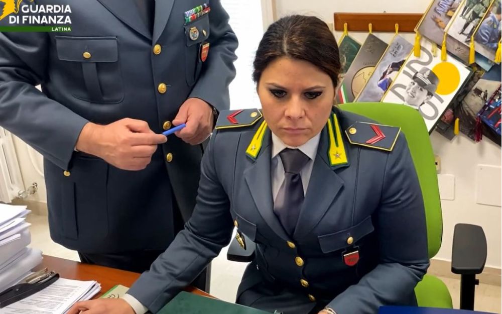 Sequestrato portale di e-commerce, vendeva grandi marchi taroccati