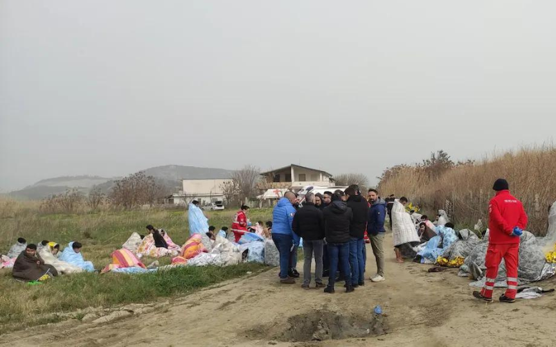 migranti Crotone