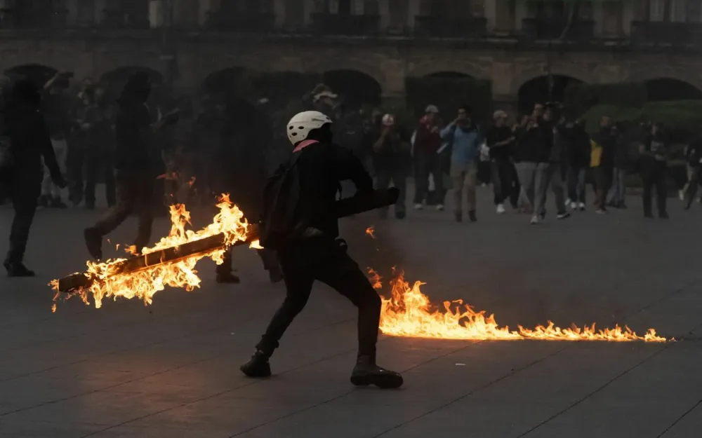 Ucciso in Messico capo del cartello dei narcos, scontri con polizia