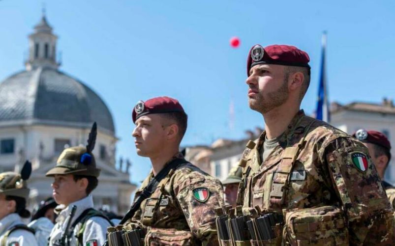 Nei prossimi anni l’Italia spenderà di più in armi