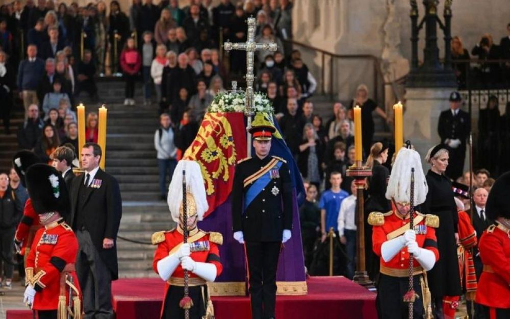 Addio Regina Elisabetta II