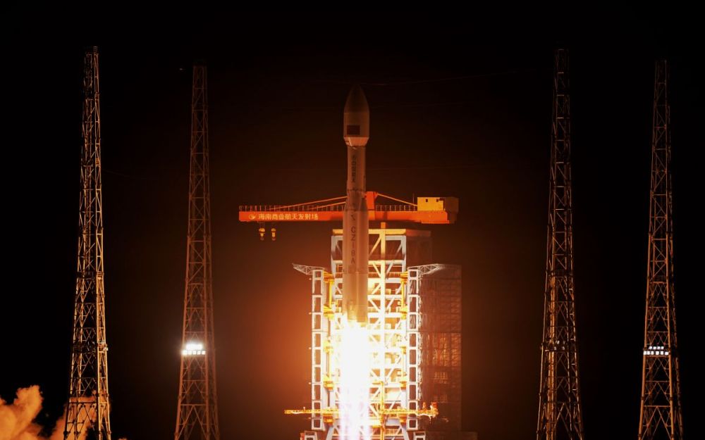 Cina, da Hainan lanciato un gruppo di satelliti Internet in orbita bassa