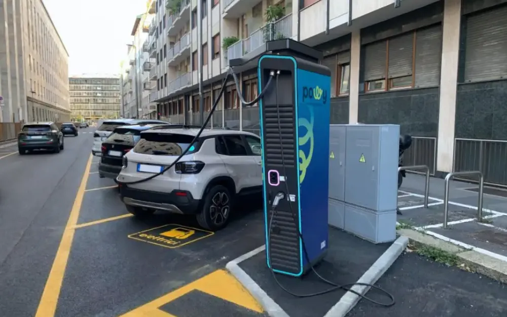 Mobilità, Powy investe 900 mila euro per oltre 100 punti di ricarica a Milano