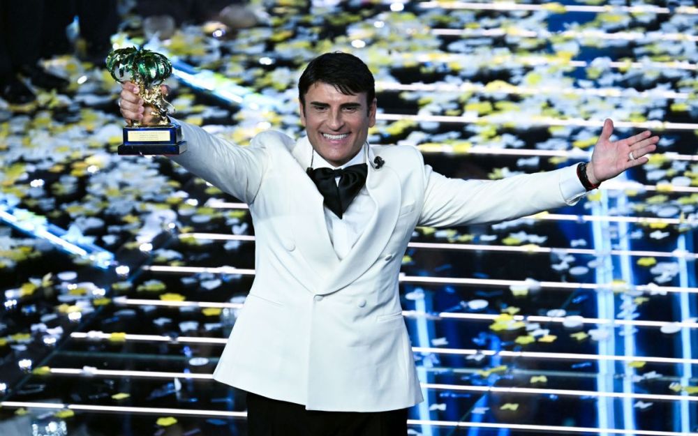 Sanremo, vince Sal Da Vinci. Passaggio di testimone Conti-De Martino
