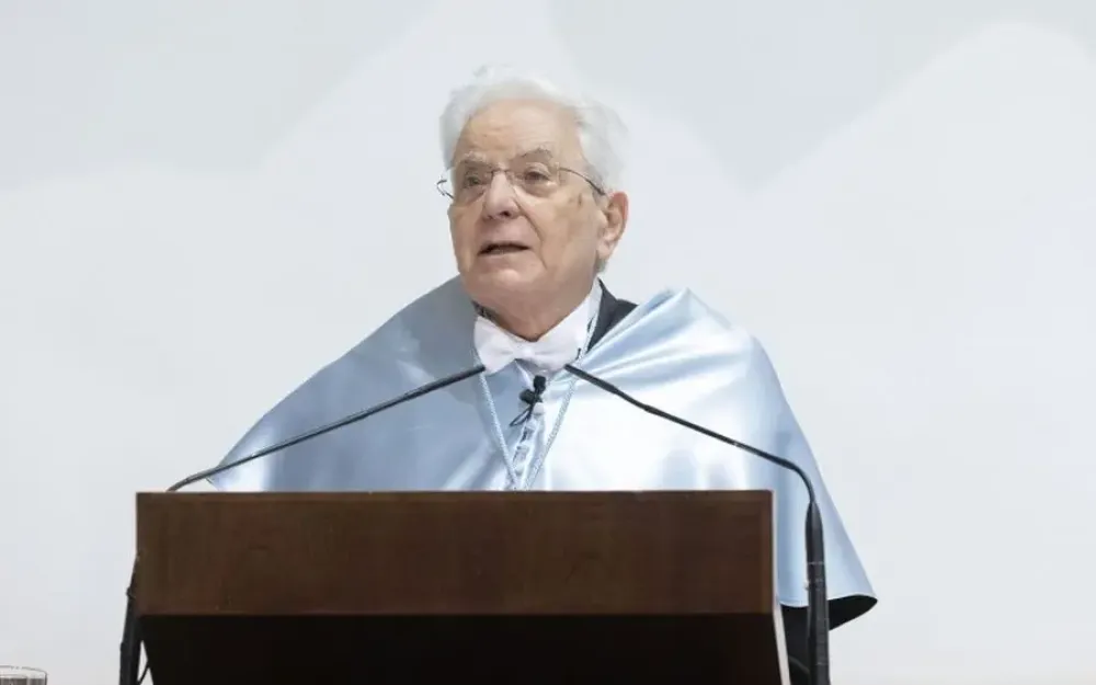 Mattarella “Ue indispensabile per la pace, sappia dire di no ai conflitti”