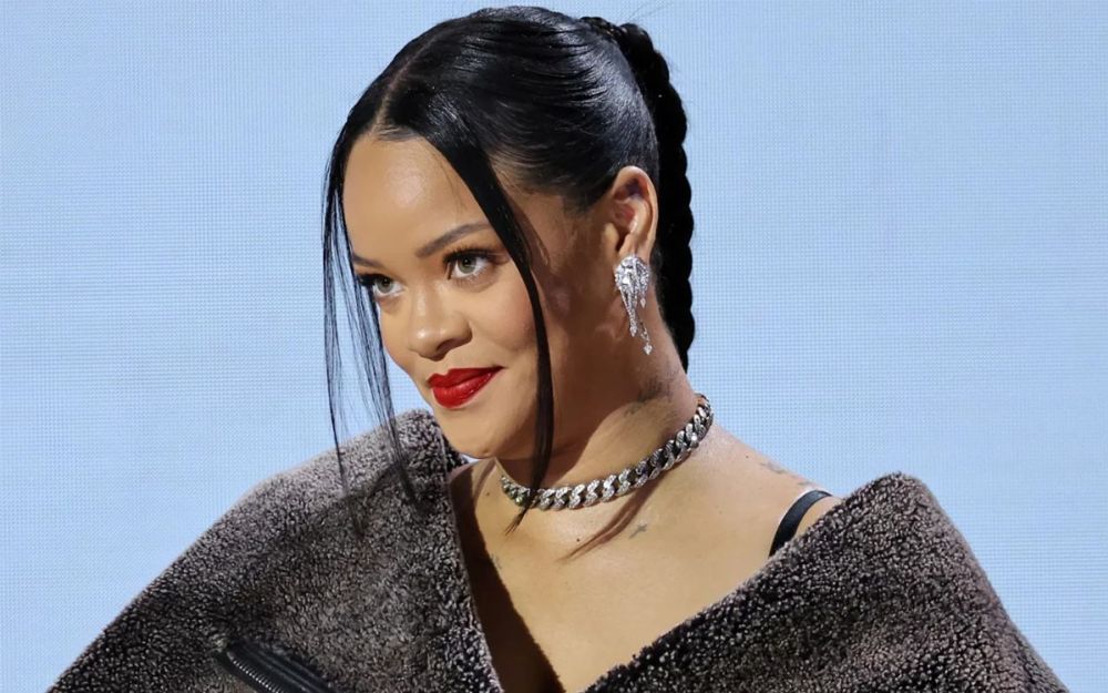 Rihanna sta tornando