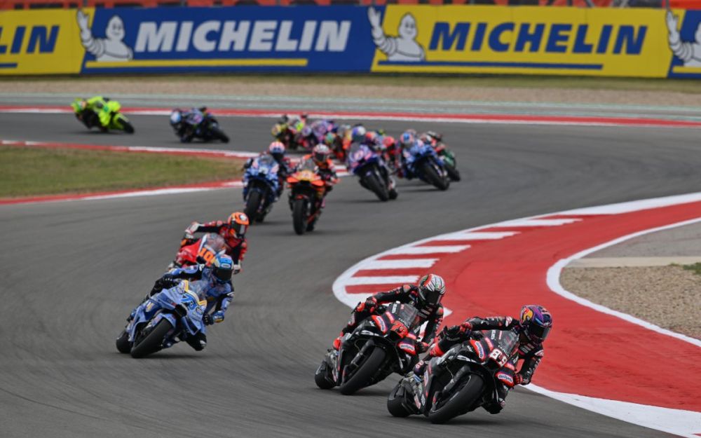 Bezzecchi vince anche ad Austin, doppietta Aprilia con Martin secondo