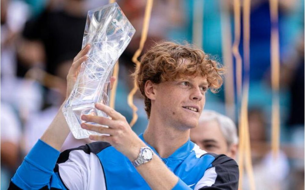 Jannik Sinner trionfa a Miami