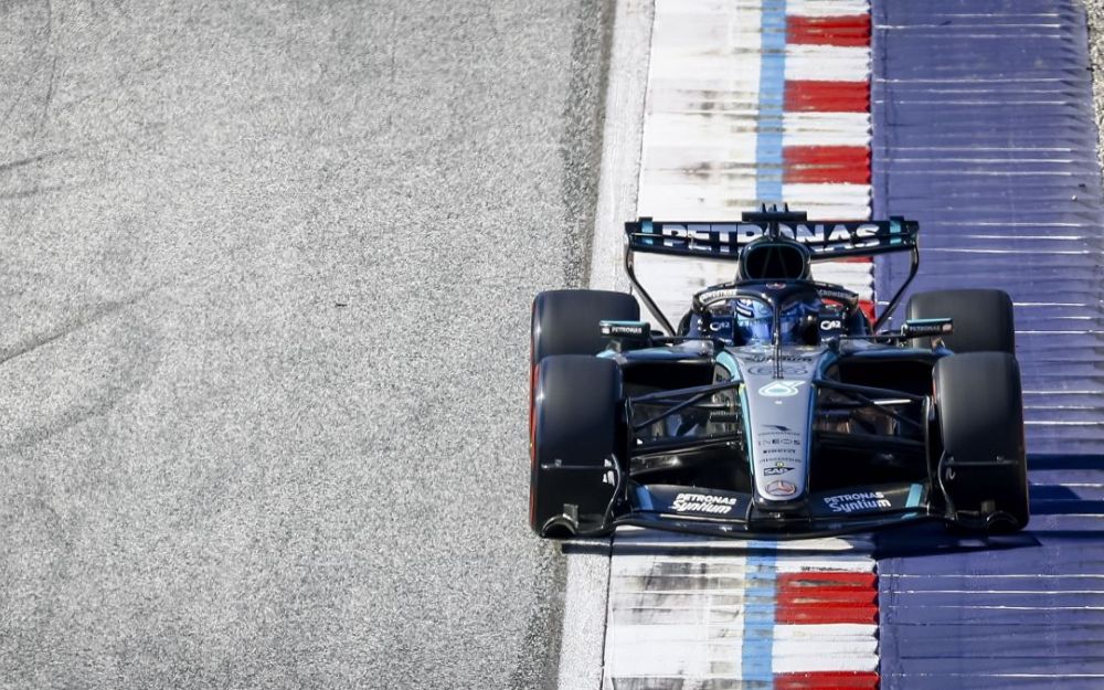 Russell pole in Austria davanti alle Ferrari di Leclerc e Hamilton
